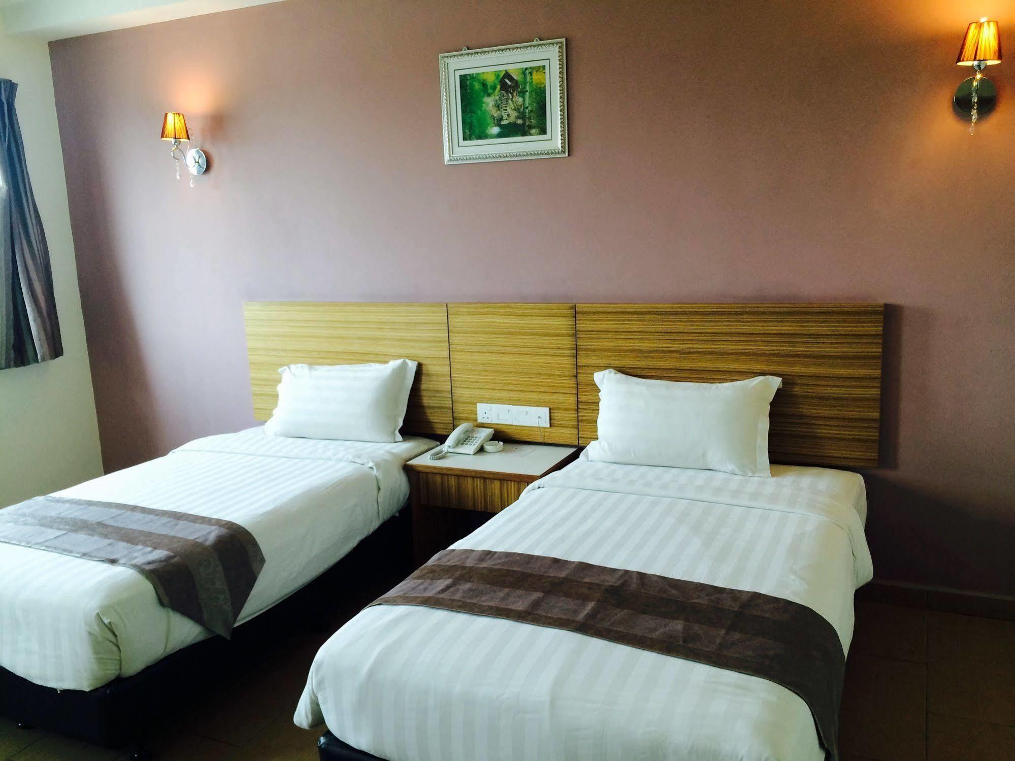 Grand Court Hotel Teluk Intan Exterior foto